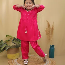 Aj DEZInES Girls Regular Pure Cotton Kurta with Salwar image 2