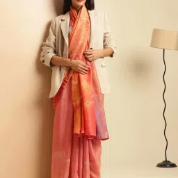 navyasa by liva Pink Printed Saree With Unstitched Blouse image 4