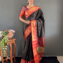 LeeliPeeri Designer Checked Woven Design Zari Saree-picture-7