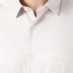 Peter England Beige Cotton Regular Fit Printed Shirt image 4