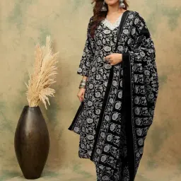 Varanga Black Printed Kurti Trousers Set With Dupatta-image-80