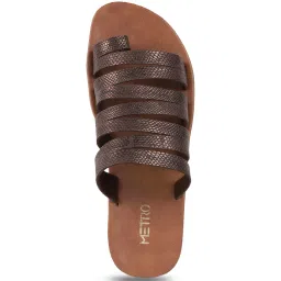 Metro Women's Brown Toe Ring Sandals image 4