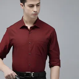 Park Avenue Pure Cotton Slim Fit Cutaway Collar Formal Shirt-image-96