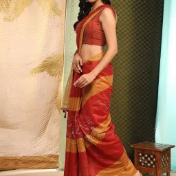Silk Land Mustard & Red Printed Saree With Blouse image 4