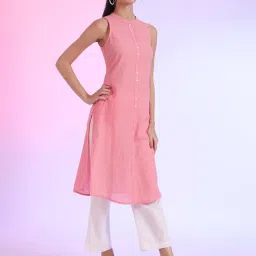 Aurelia Pink Cotton Blend Textured Kurta image 4