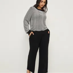 Gia by Westside Black Chevron Printed Sweater image 4