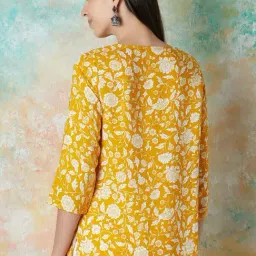 Melange by Lifestyle Yellow Printed Straight Kurti image 2