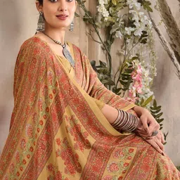 INDONIQ Floral Printed Saree with Blouse Piece image 2