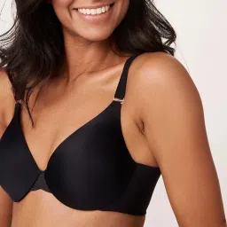 la Vie en Rose Lightly Lined Sleek Back Bra image 4