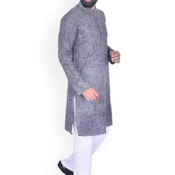 Manyavar Men Grey Woven Design Straight Kurta image 3