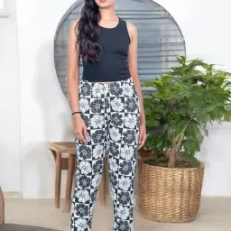 Kryptic off White & Charcoal Black Cotton Relaxed Fit Printed Lounge Pant - Pack of 2 image 4