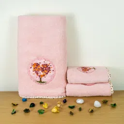 Myntra Elegant Homes Peach & White 3 Piece Printed Cotton 500 GSM Towel Set image 4