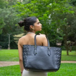 Eske Black Quilted Medium Tote Bag image 4