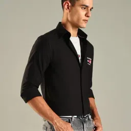 Tommy Hilfiger Black Cotton Regular Fit Logo Printed Shirt image 4