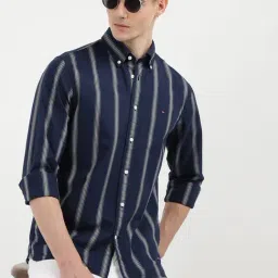 Tommy Hilfiger Dark Navy & Ancient White Cotton Regular Fit Stripes Shirt-picture-26