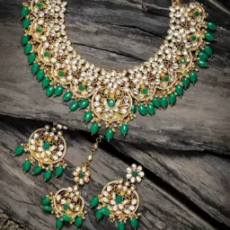 Zaveri Pearls Green Beads Drop Kundan Embellished Bridal Necklace Earring & Maangtikka Set-picture-32
