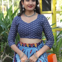 Satrani Blue Cotton Ikkat Print Saree With Unstitched Blouse image 4