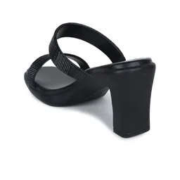 CHINRAAG Block Sandals with Bows image 2