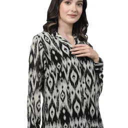 Melon by PlusS Off White & Black Printed Casual Shirt image 4