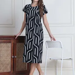 Secret Wish Black Regular Fit Printed Nighty image 4