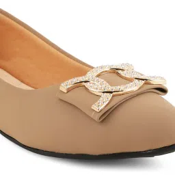 Scentra Women's Beige Flat Ballets image 4