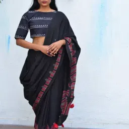 Chidiyaa White Vanilla Moon Moonlit Serenade Hand Block Printed Mulmul Cotton Saree-picture-19