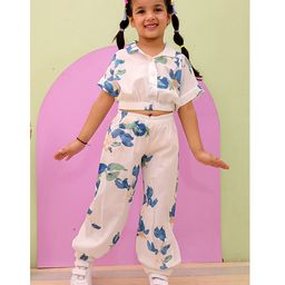 Superminis Cotton Half Sleeves Floral Printed Shirt Style Crop Top & Coordinating Joggers Set - White-picture-47