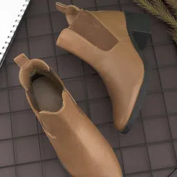Alleviater Women Synthetic Chelsea Boots-image-6