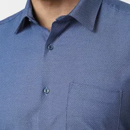 Van Heusen Blue Cotton Regular Fit Printed Shirt image 4