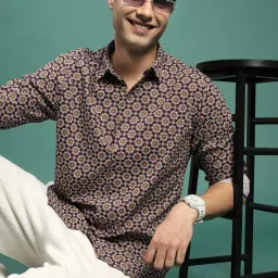 showoffff Showoff Burgundy Cotton Slim Fit Graphic Shirts image 4