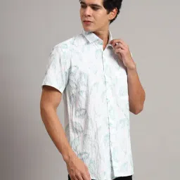 TAHVO Green Regular Fit Printed Shirt image 4