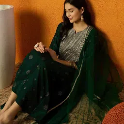 Vaamsi Green Embroidered Anarkali Kurta With Pant & Dupatta image 4