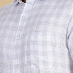 JadeBlue White Linen Regular Fit Checked Shirt image 5