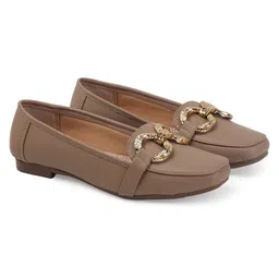 Mast & Harbour Women Mojaris Flats image 5