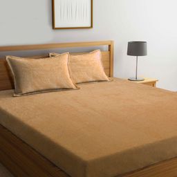THE little BIG STORE Gold-Toned 150 TC King Bedsheet with 2 Pillow Covers-picture-3