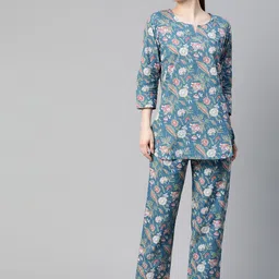 Divena Women Blue & White Pure Cotton Printed Night suit-image-90
