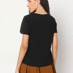 Vero Moda Women Typography Printed Round Neck Cotton T-shirt image 4