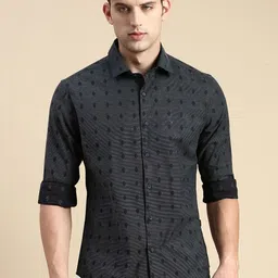 SHOWOFFFF Men Comfort Slim Fit Casual Shirt image 2