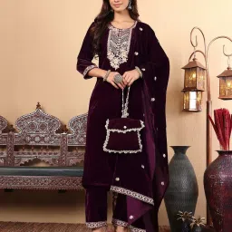 Varanga Purple Embroidered Kurta & Pant Set With Dupatta image 4