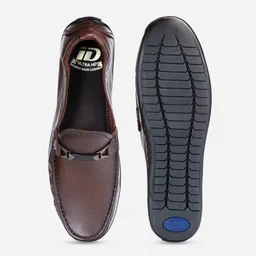 ID Men Textured Leather Horsebit Loafers image 3