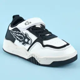 Babyoye Solid Casual Shoes With Velcro Closure - Black image 3