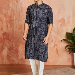 VASTRAMAY Bandhani Printed Mandarin Collar Straight Kurta With Trouser image 3