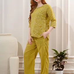 NIGHT FLOSS Women Embroidered Linen Tunic with Palazzos image 4