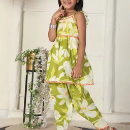 Cutiekins Girls Floral Printed Regular Gotta Patti Kurta with Dhoti Pants image 4