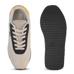 FILA Men Walking Non-Marking Shoes image 3