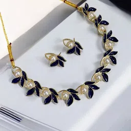 Women Click Set Of 2 Gold-Plated Stone Studded & Beaded Jewellery Set image 4