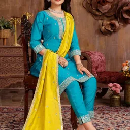 T4You Girls Ethnic Motifs Embroidered Regular Sequinned Kurta with Trousers & With Dupatta image 4