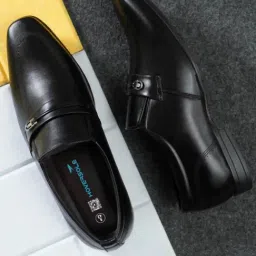 Hoversoul Men's Trivela Black Slip-On Shoes-image-19