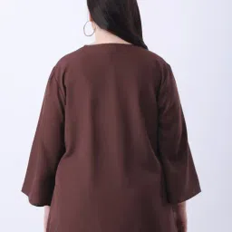 Qurvii Brown Regular Fit Top image 2
