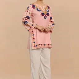 House of Kari Pink Falak Kashmiri Short Kurta image 5